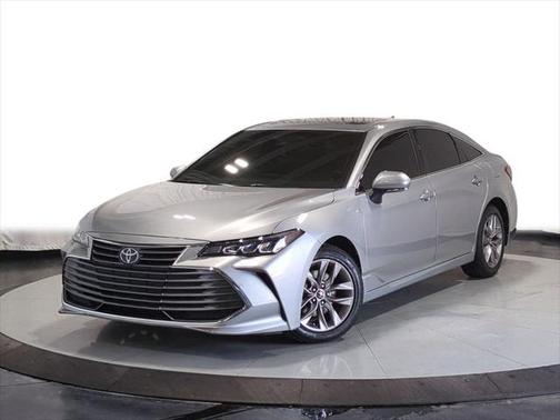 2019 Toyota Avalon XLE