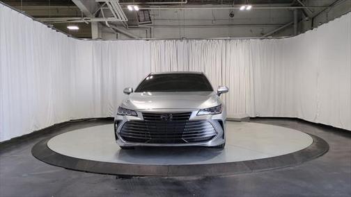 2019 Toyota Avalon XLE