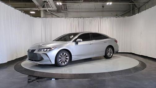 2019 Toyota Avalon XLE