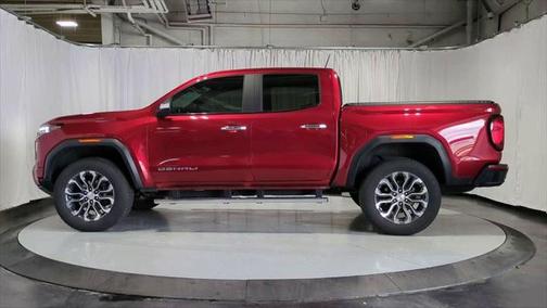 2023 GMC Canyon Denali