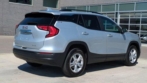 2021 GMC Terrain SLE