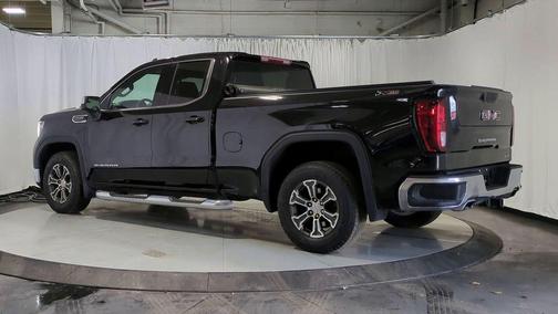 2022 GMC Sierra 1500 SLE