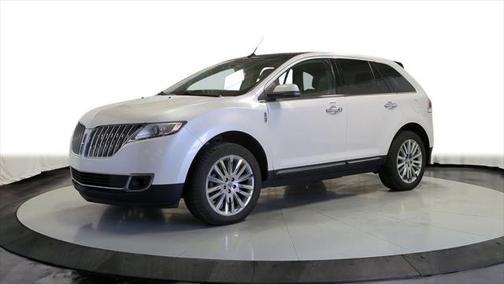 2014 Lincoln MKX Base