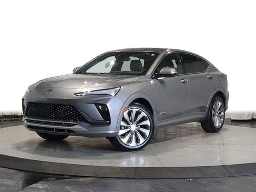 Moonstone Gray Metallic 2024 Buick Envista Avenir FWD