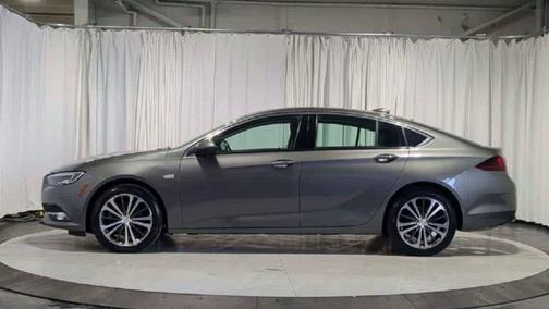 Smoked Pearl Metallic 2018 Buick Regal Sportback Essence