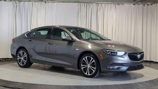 Smoked Pearl Metallic 2018 Buick Regal Sportback Essence