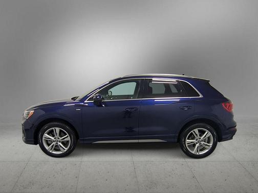 2021 Audi Q3 45 S line Premium