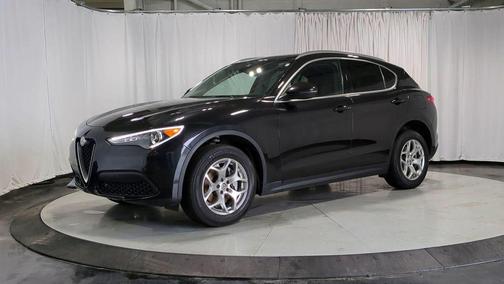 2021 Alfa Romeo Stelvio Base