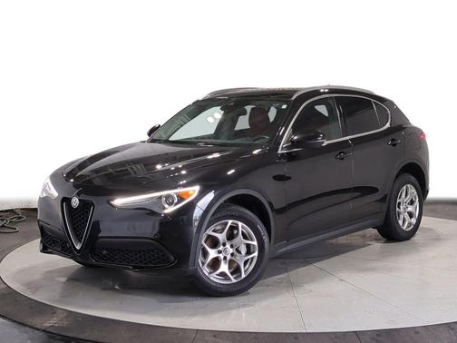 2021 Alfa Romeo Stelvio Base