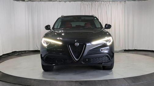 2021 Alfa Romeo Stelvio Base