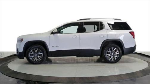 2022 GMC Acadia AWD SLT