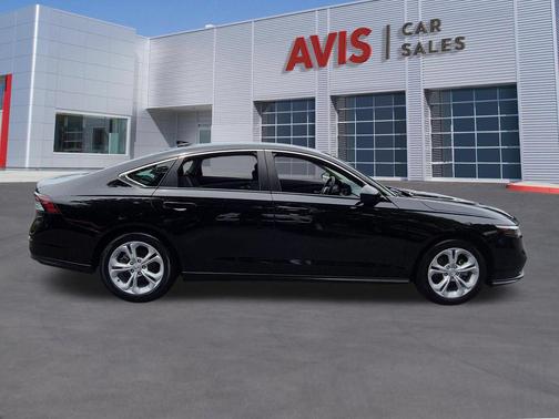 Crystal Black Pearl 2025 Honda Accord LX 1.5T