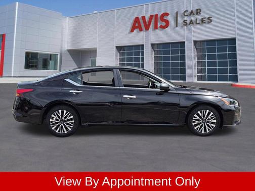 Super Black 2025 Nissan Altima 2.5 SV