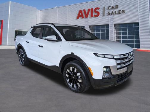 Atlas White 2025 Hyundai SANTA CRUZ SEL