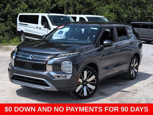 Graphite Gray 2025 Mitsubishi Outlander SE