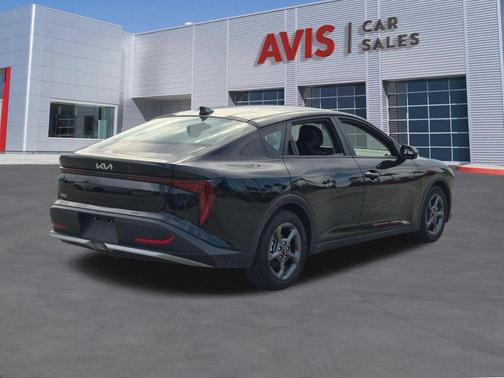 Aurora Black 2025 Kia K4 LXS