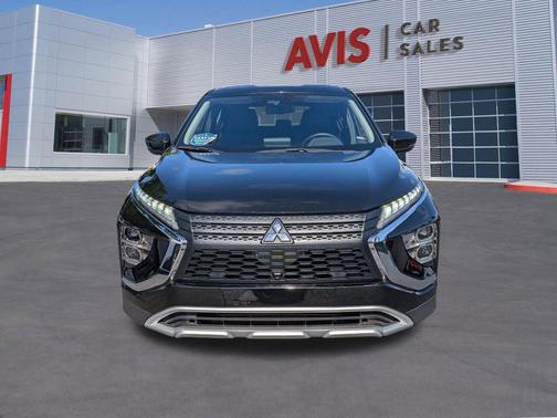 Labrador Black Pearl 2025 Mitsubishi Eclipse Cross SE