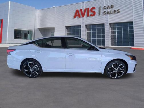 Gray Sky Pearl 2025 Nissan Altima SR AWD