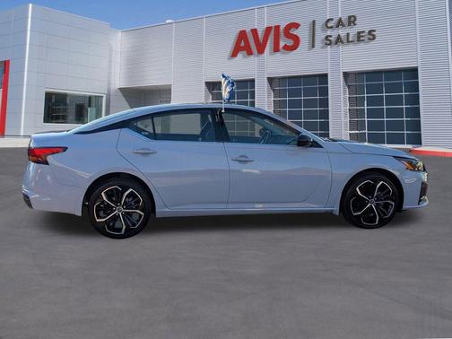 2025 Nissan Altima SR AWD