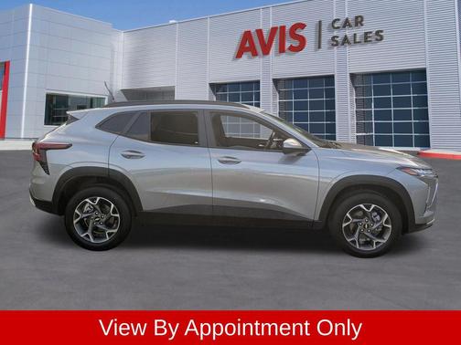 Sterling Gray Metallic 2025 Chevrolet Trax LT