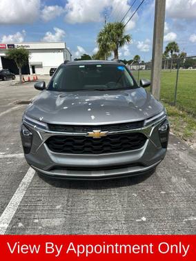 Sterling Gray Metallic 2025 Chevrolet Trax LT