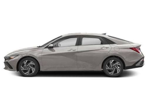 Fluid Metal 2025 Hyundai ELANTRA Limited