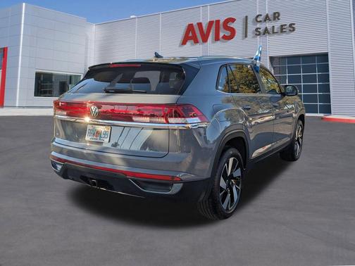 2025 Volkswagen Atlas Cross Sport 2.0T SE w/Technology