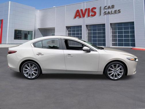 2025 Mazda Mazda3 FWD w/Preferred Package