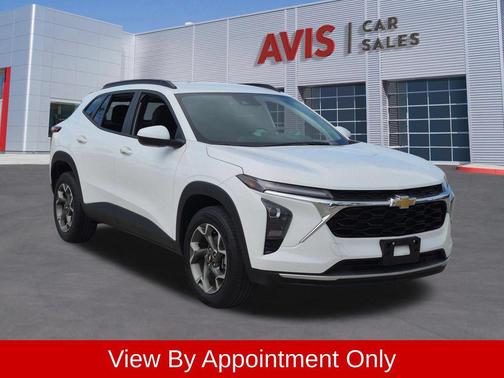 Summit White 2025 Chevrolet Trax LT