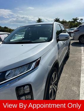 White Diamond 2025 Mitsubishi Outlander Sport SE