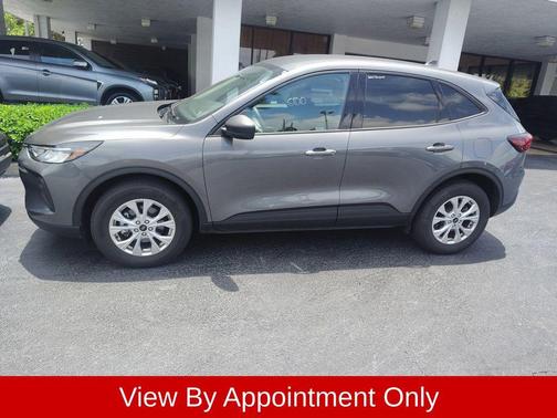 Carbonized Gray Metallic 2025 Ford Escape Active