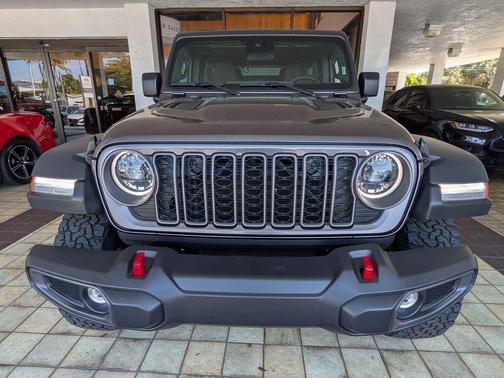 Granite Crystal Metallic Clearcoat 2025 Jeep Wrangler Rubicon