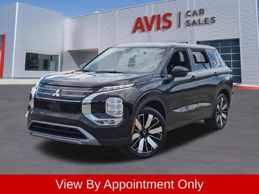 Black 2025 Mitsubishi Outlander SE S-AWC