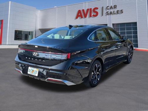 2025 Hyundai SONATA SEL