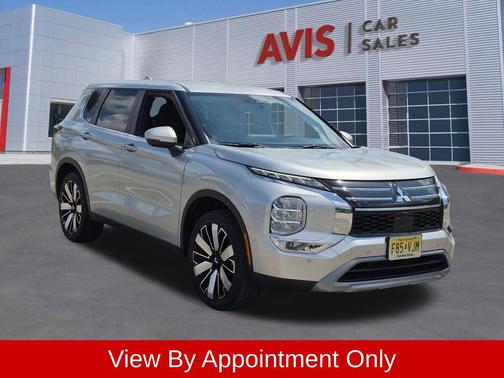 Alloy Silver Metallic 2025 Mitsubishi Outlander SE S-AWC