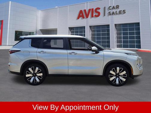 Alloy Silver Metallic 2025 Mitsubishi Outlander SE S-AWC