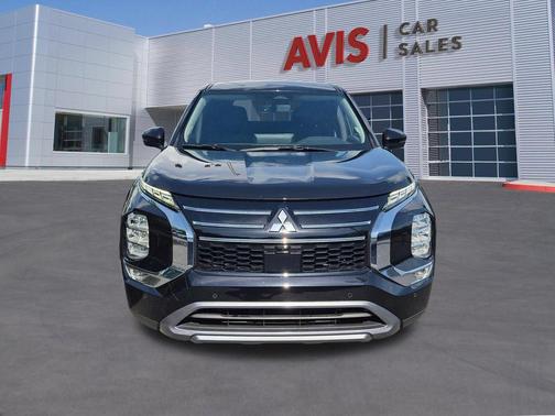 Black 2025 Mitsubishi Outlander SE S-AWC