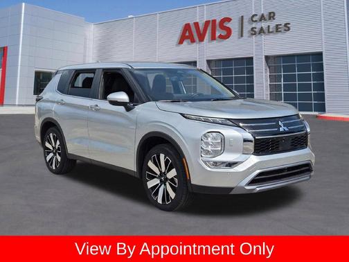 Alloy Silver Metallic 2025 Mitsubishi Outlander SE S-AWC