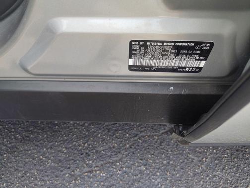 Alloy Silver Metallic 2025 Mitsubishi Outlander SE S-AWC