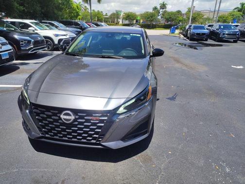 Gun Metallic 2025 Nissan Altima 2.5 SR