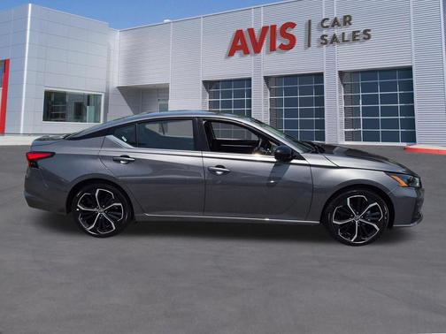 Gun Metallic 2025 Nissan Altima SR FWD