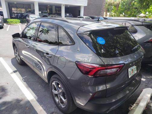 Gray Metallic 2025 Ford Escape ST-Line