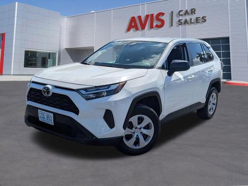 2025 Toyota RAV4 LE