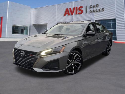 2025 Nissan Altima SR FWD