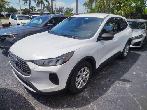 Oxford White 2025 Ford Escape Active