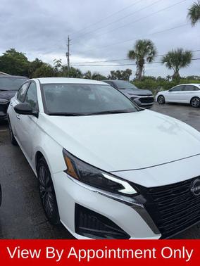 Glacier White 2025 Nissan Altima 2.5 SV