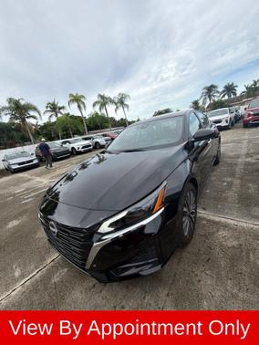 Super Black 2025 Nissan Altima 2.5 SV