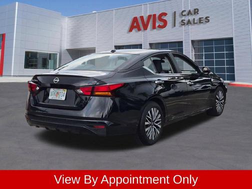 Super Black 2025 Nissan Altima 2.5 SV