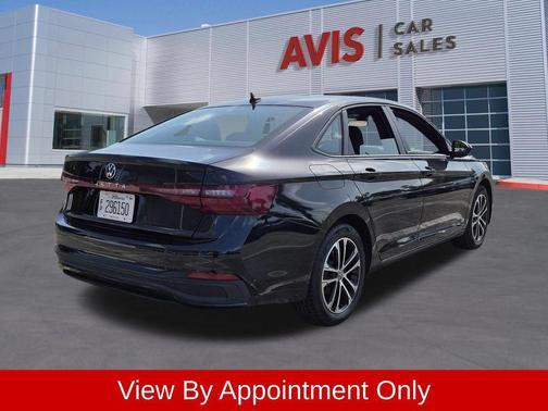 Deep Black Pearl 2025 Volkswagen Jetta 1.5T Sport