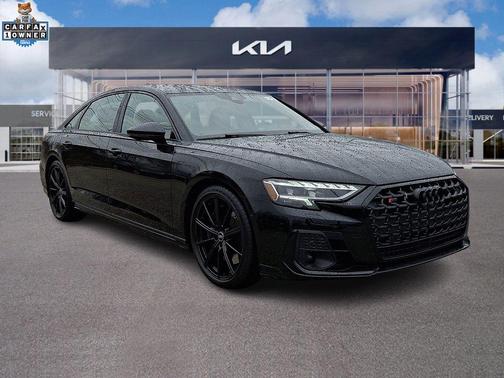Black 2024 Audi S8 4.0T